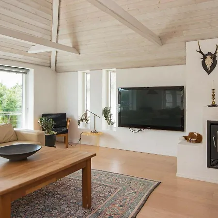 Holiday Iii